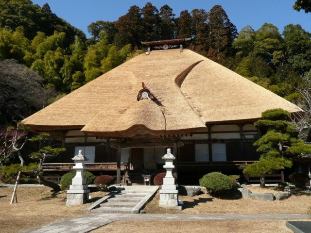 茅葺き屋根の葺き替えなら茅葺屋根保存協会 古民家再生・古民家・文化 